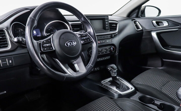 Kia Ceed - Фото 6