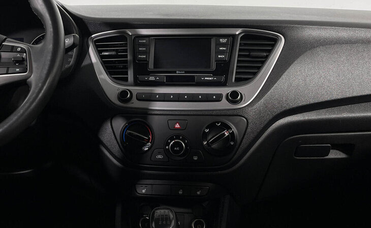 Hyundai Solaris - Фото 6