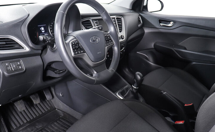 Hyundai Solaris - Фото 11