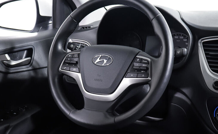 Hyundai Solaris - Фото 12