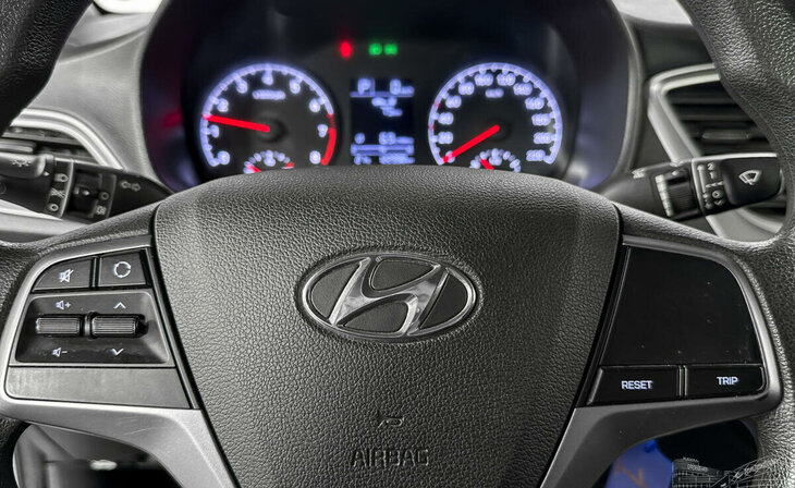 Hyundai Solaris - Фото 9