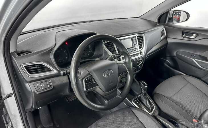 Hyundai Solaris - Фото 8