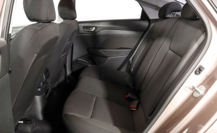 Hyundai Solaris - Фото 10