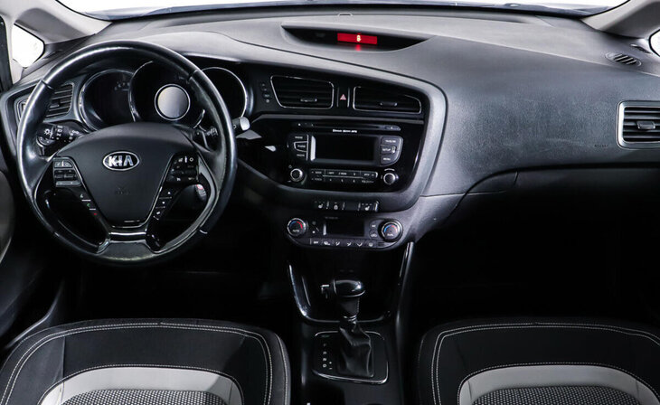 Kia Ceed - Фото 10