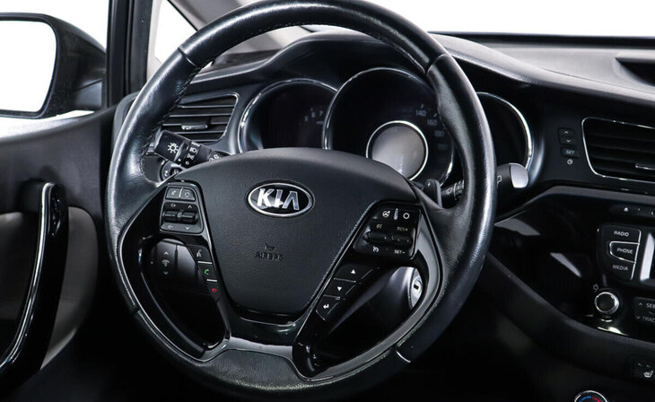 Kia Ceed - Фото 12