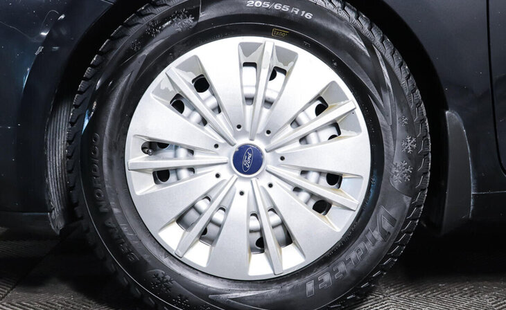 Kia Ceed - Фото 8