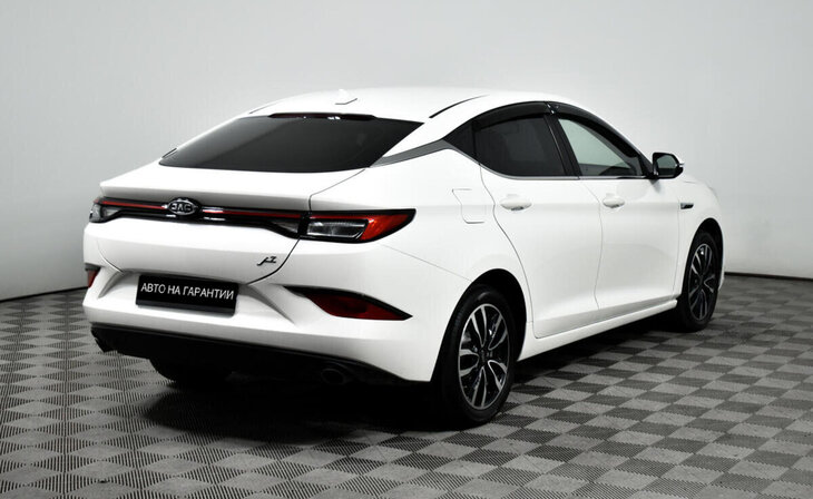 Jac J7 - Фото 2
