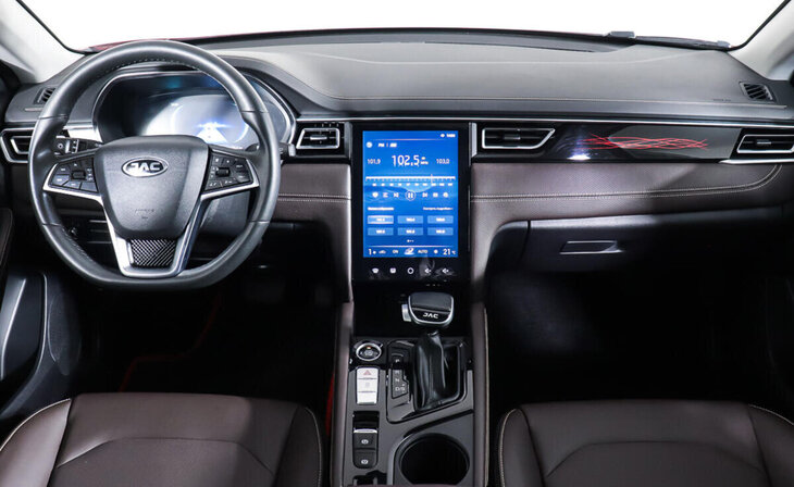 Jac J7 - Фото 10