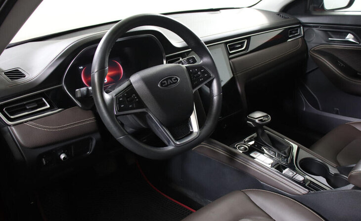 Jac J7 - Фото 6