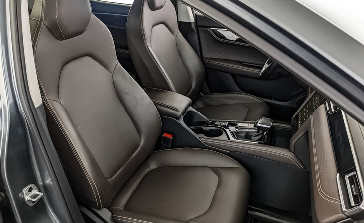 Jac J7 - Фото 10