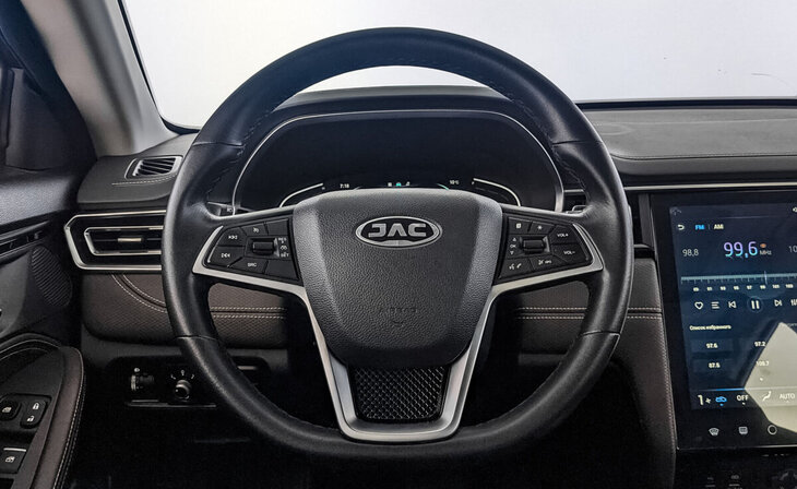 Jac J7 - Фото 15
