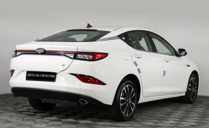 Jac J7 - Фото 2