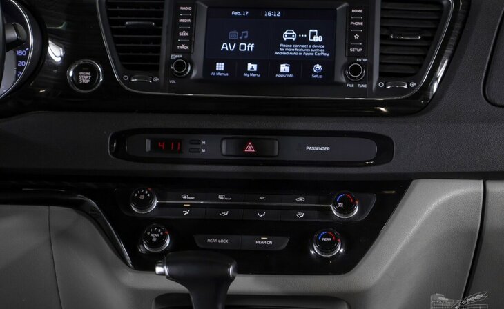 Kia Carnival - Фото 11