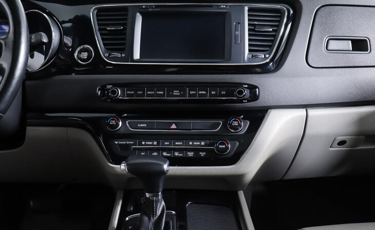 Kia Carnival - Фото 13