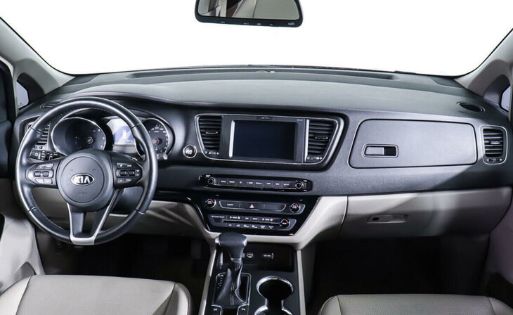 Kia Carnival - Фото 10