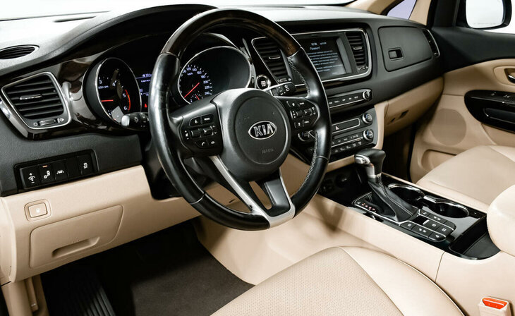 Kia Carnival - Фото 6