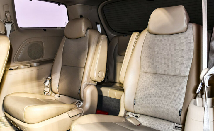 Kia Carnival - Фото 17