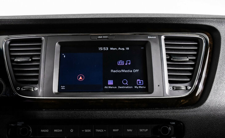 Kia Carnival - Фото 8