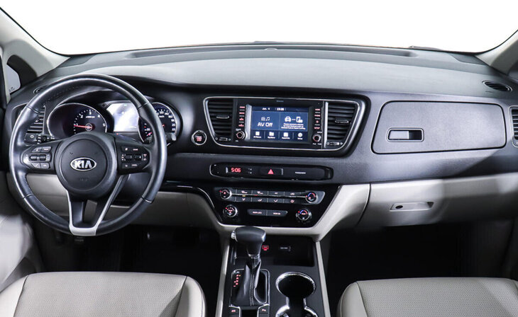 Kia Carnival - Фото 12