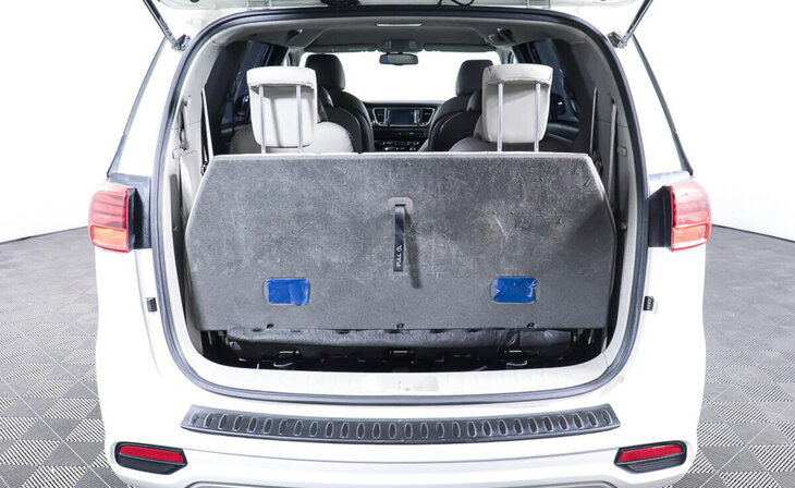 Kia Carnival - Фото 26