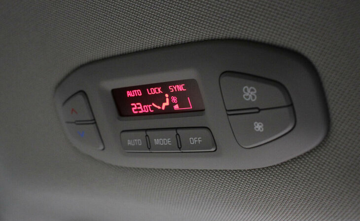 Kia Carnival - Фото 17