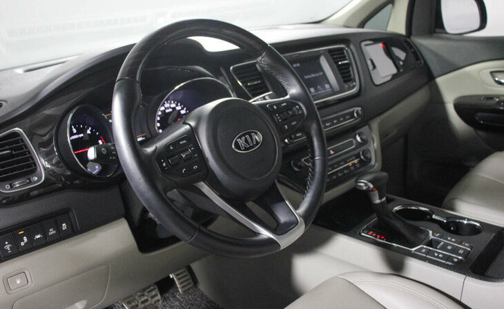Kia Carnival - Фото 7