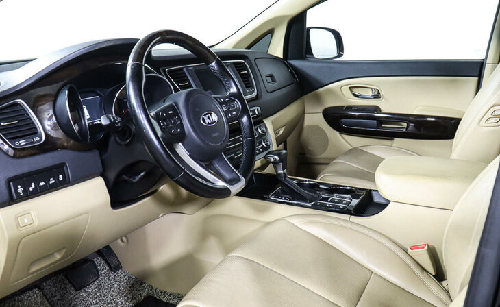 Kia Carnival - Фото 10