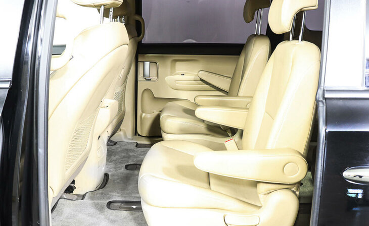 Kia Carnival - Фото 15