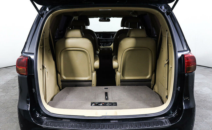 Kia Carnival - Фото 18