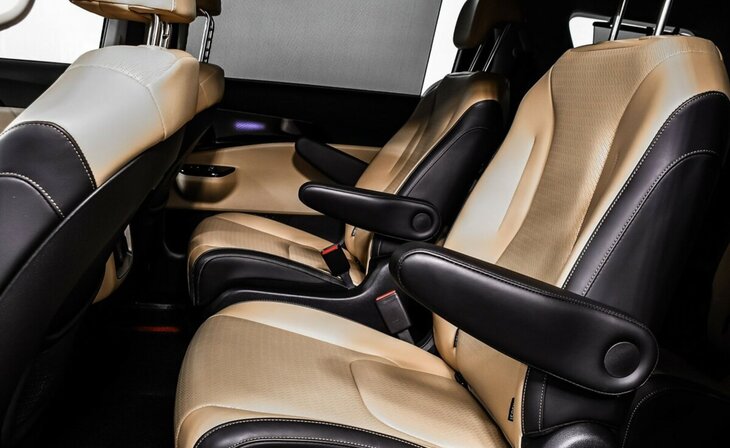 Kia Carnival - Фото 16