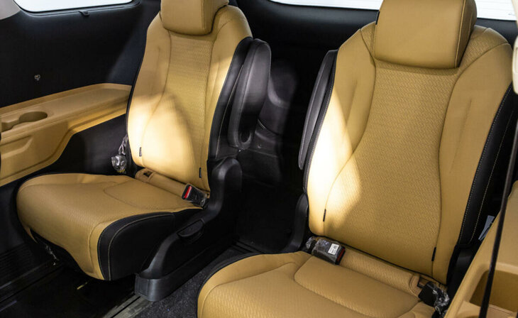 Kia Carnival - Фото 24