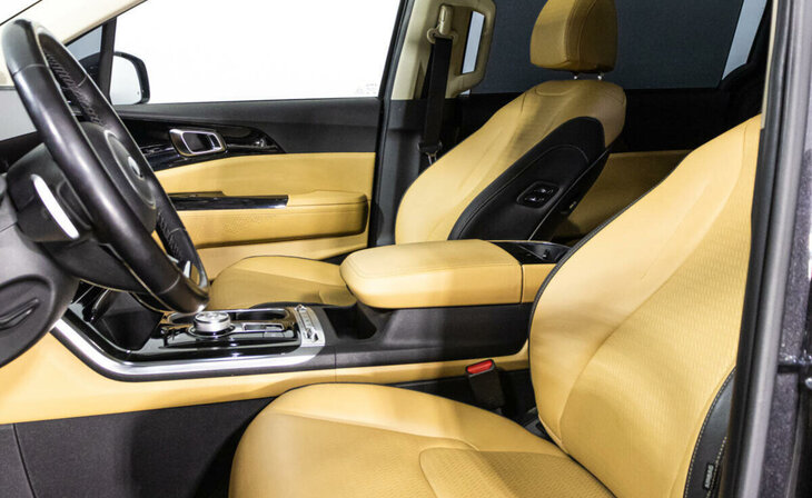 Kia Carnival - Фото 8