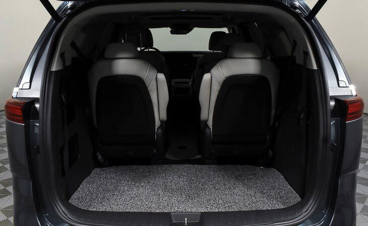 Kia Carnival - Фото 19