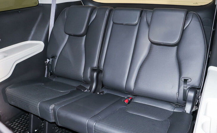 Kia Carnival - Фото 30