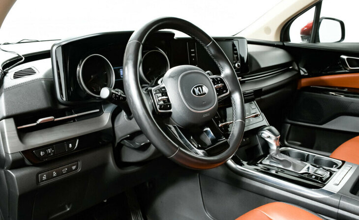 Kia Carnival - Фото 10