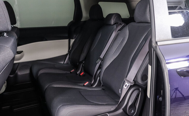 Kia Carnival - Фото 10