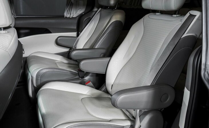 Kia Carnival - Фото 15