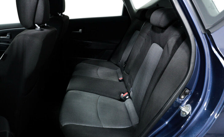 Kia Ceed - Фото 11