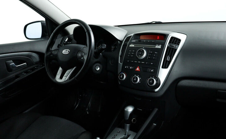 Kia Ceed - Фото 7