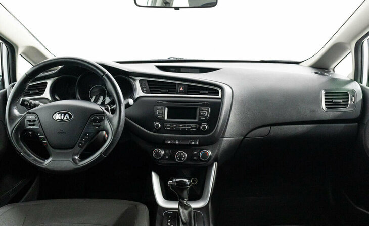 Kia Ceed - Фото 5