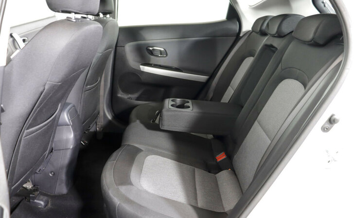 Kia Ceed - Фото 13