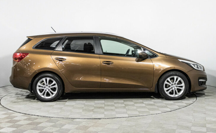 Kia Ceed - Фото 3