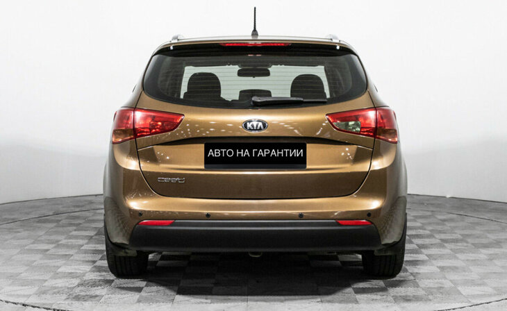 Kia Ceed - Фото 5
