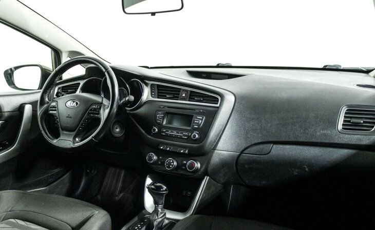 Kia Ceed - Фото 6