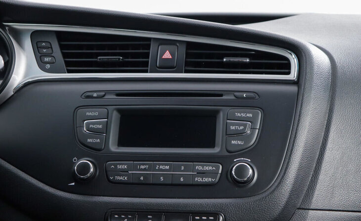 Kia Ceed - Фото 9