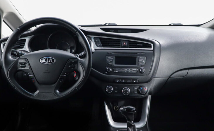 Kia Ceed - Фото 7