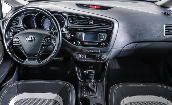 Kia Ceed - Фото 9