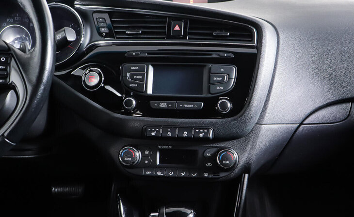 Kia Ceed - Фото 13