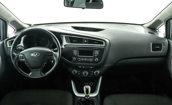 Kia Ceed - Фото 7