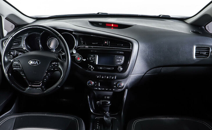 Kia Ceed - Фото 9